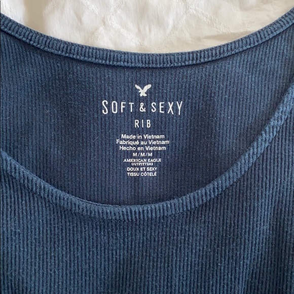 American Eagle black tank - Picture 4 of 6